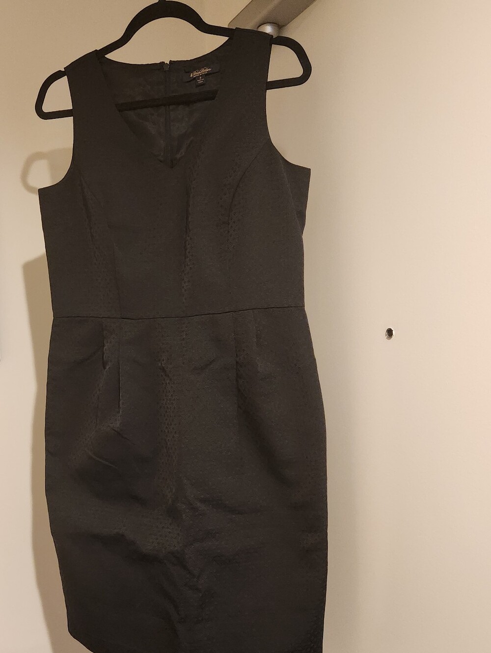 Brooks Brothers Black Sleeveless V-Neck Sheath Dress
